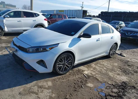 2023 Kia Forte Gt-Line z USA, uszkodzony, nr VIN 3KPF54AD2PE516771